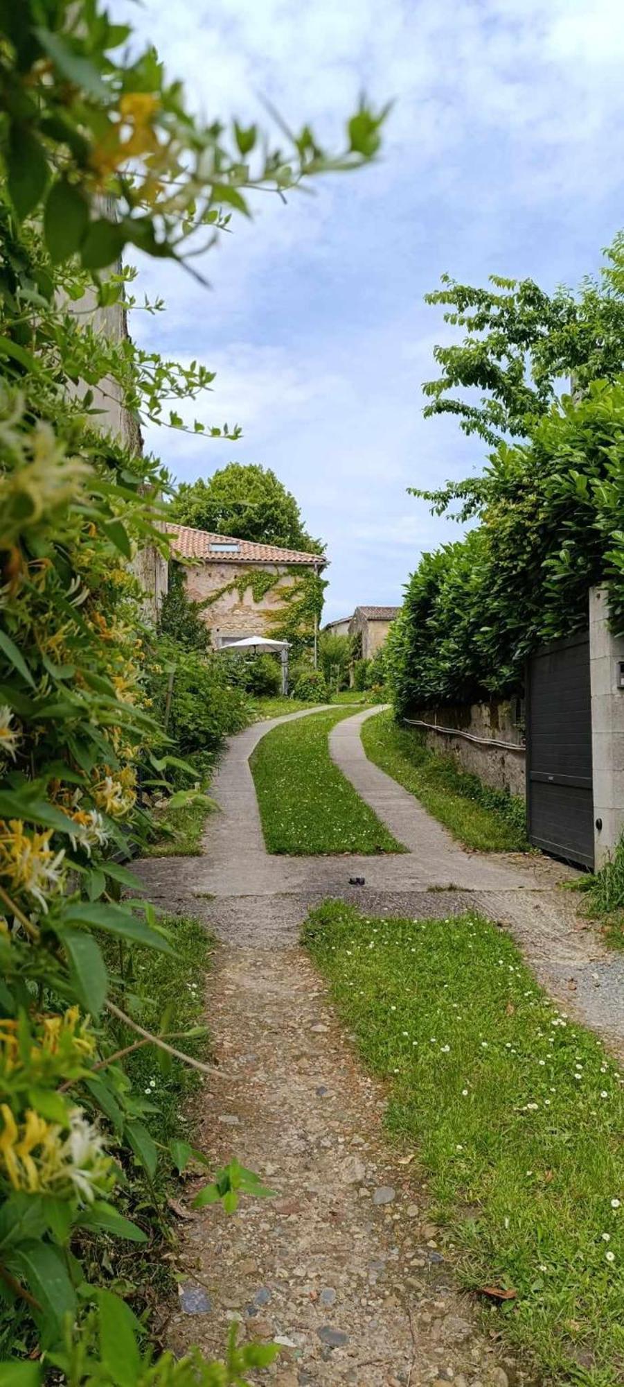 Maison Irondas Saint-Pierre-d'Aurillac Εξωτερικό φωτογραφία