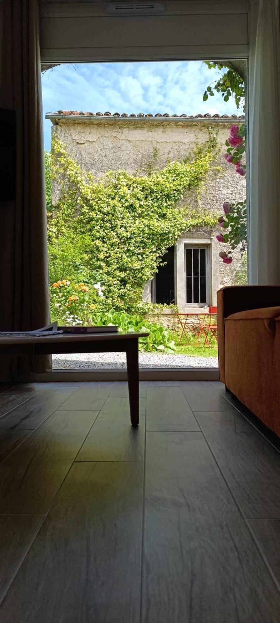 Maison Irondas Saint-Pierre-d'Aurillac Εξωτερικό φωτογραφία